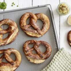 Städter Backform Herdbackblech 40 X 35 Cm Silber Mit Spezial-Lochun 13 Städter Backform Herdbackblech 40 X 35 Cm Silber Mit Spezial-Lochun -Kitchenaid Shop 201 661141 A03