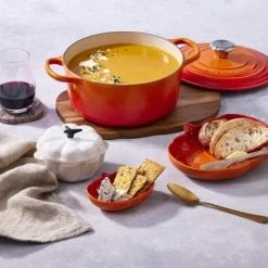 Le Creuset Kürbisteller Mittel In Ofenrot -Kitchenaid Shop 21177240902430 62106020900099 62106010900099 61802357160003 49811460010003 LS00001 1