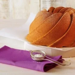 Birkmann Gugelhupfform Novél Aus Silikon -Kitchenaid Shop 250000 MR deko1 l