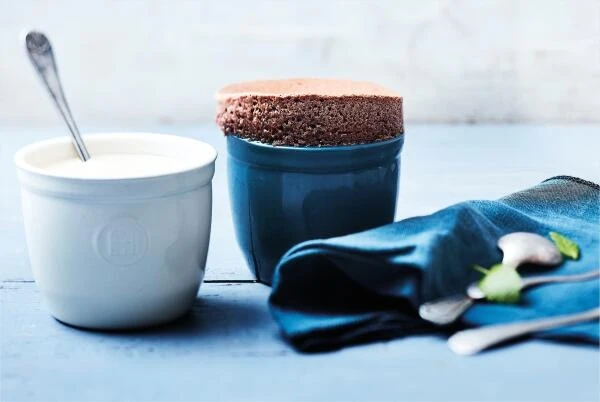 Emile Henry Töpfchen Nr. 8 In Feu Doux, 2er Set 3 Emile Henry Töpfchen Nr. 8 In Feu Doux, 2er Set – Bild 3