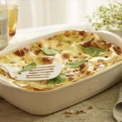 Emile Henry Gratinform Ultime Rechteckig In Ton 22 X 14,5 X 6,5 Cm -Kitchenaid Shop EH 965X Amb Ultime PlatRectangle RectangularDish Lasagna H