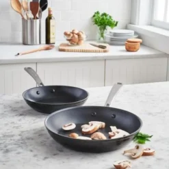 KitchenAid Antihaft-Bratpfanne 20 Cm/ 14,5 Cm/ 4 Cm 12 KitchenAid Antihaft-Bratpfanne 20 Cm/ 14,5 Cm/ 4 Cm -Kitchenaid Shop Kitchenaid Bratpfanne Ambiente3