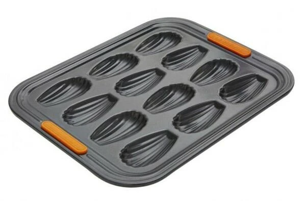 Le Creuset Madeleineform 1 Le Creuset Madeleineform