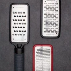 Microplane Grobreibe Home In Rot -Kitchenaid Shop MP Home Series Fine group neu 1 l