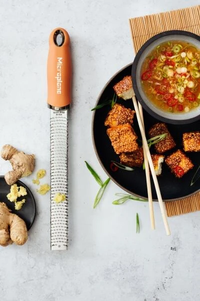 Microplane Zester-Reibe PREMIUM CLASSIC In Zimt Orange 2 Microplane Zester-Reibe PREMIUM CLASSIC In Zimt Orange – Bild 2