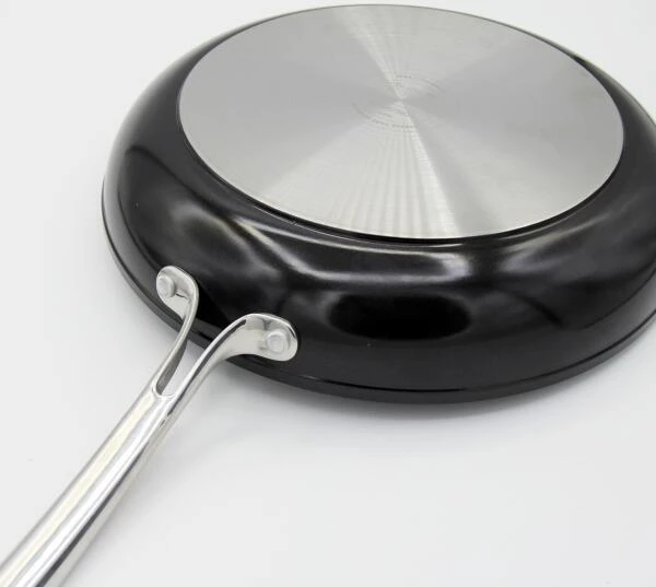 KitchenAid Antihaft-Bratpfanne, 2er-Set 2 KitchenAid Antihaft-Bratpfanne, 2er-Set – Bild 2