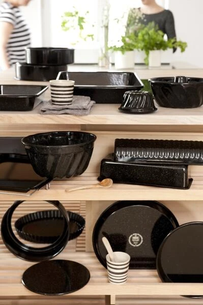 Riess Emaille Riess Gugelhupfform Aus Emaille In Schwarz 24 Cm 5 Riess Emaille Riess Gugelhupfform Aus Emaille In Schwarz 24 Cm – Bild 5